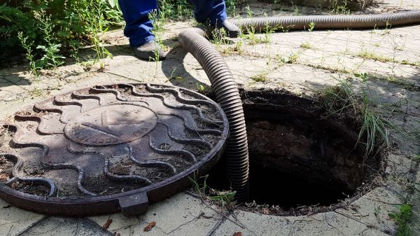 Sewer Tank Cleaning